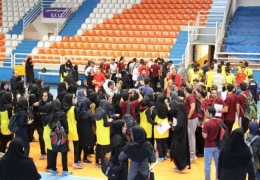 سمینار آموزشی والیبال با تدریس سرمربی تیم ملی ایران و اسپانسری فروشگاه اینترنتی والیبال ایران برگزار شد
